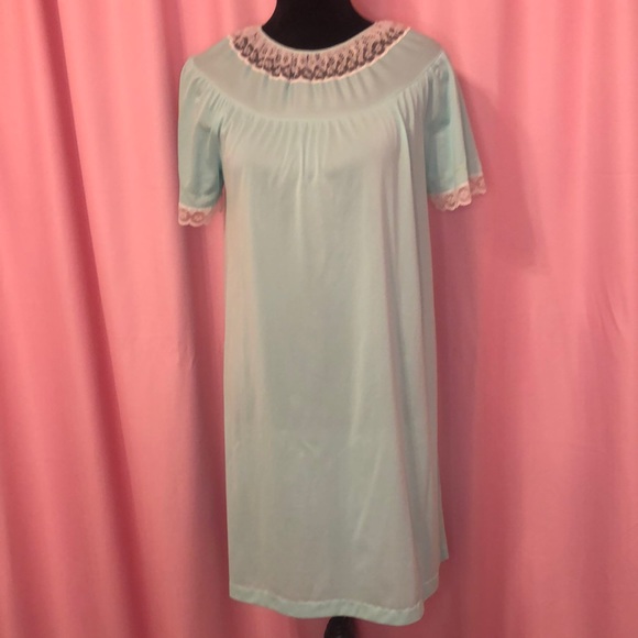 Vintage Other - Vintage Nightgown With Lace